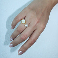 Shell Pearl Necklace and Ring